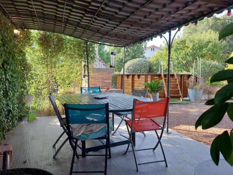 Villa De Charme Avec Piscine Saint-Jory Exterior photo